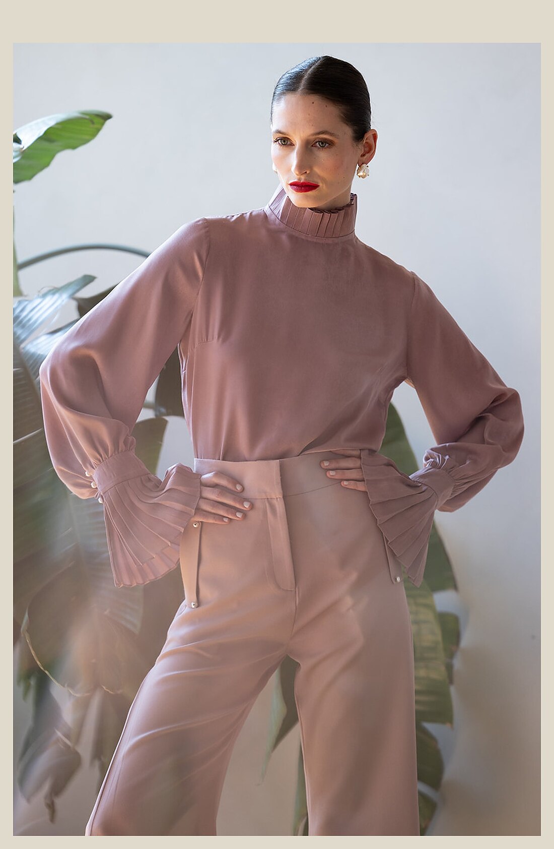 Clara blouse, close view, colour