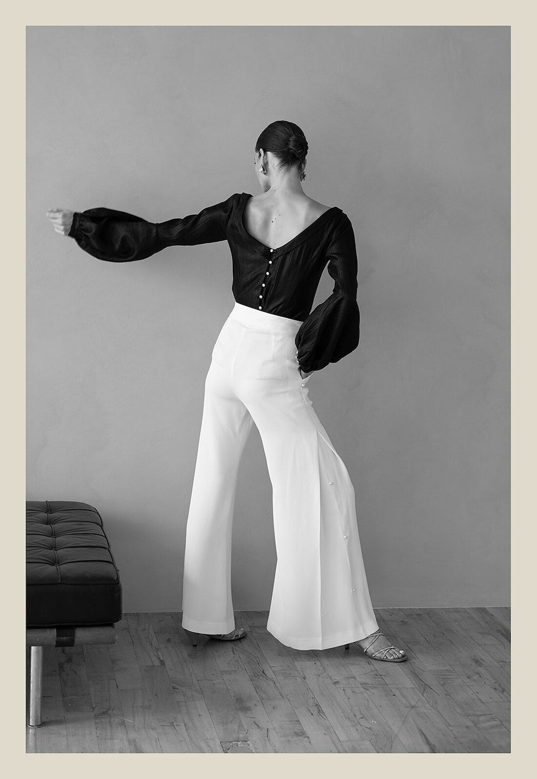 Leyla blouse, full silhouette, black and white