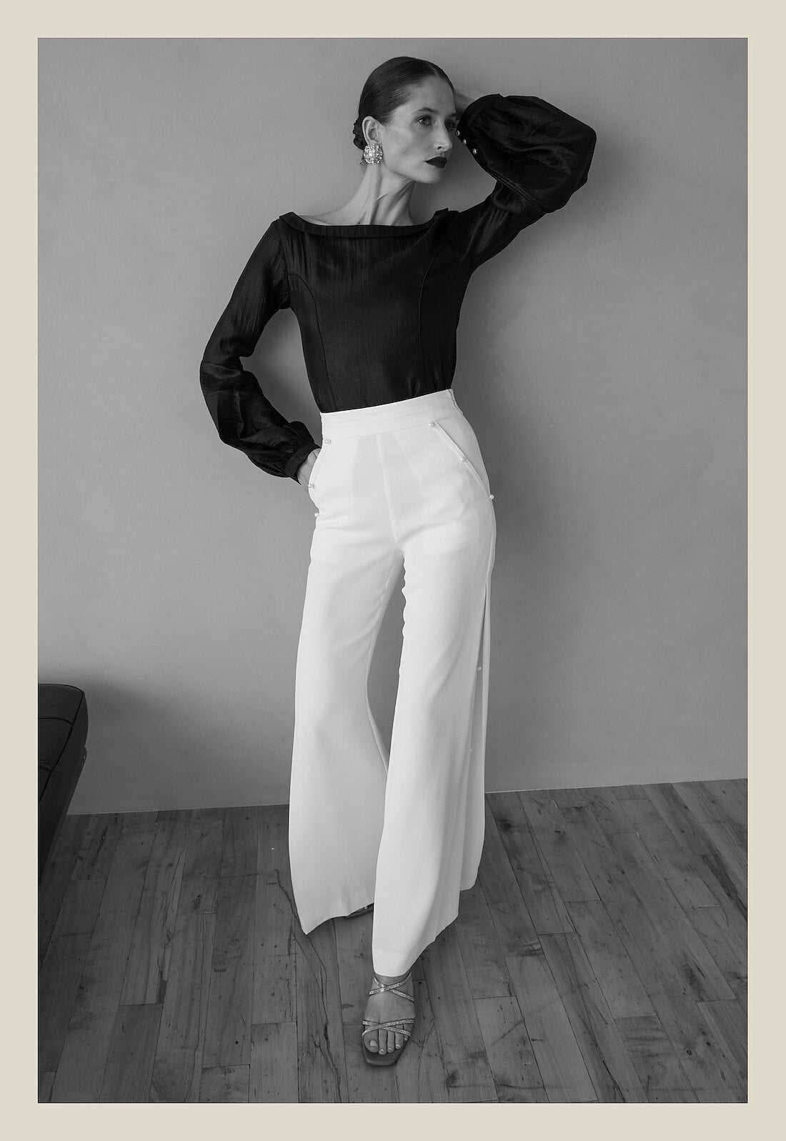 Simone trouser · ivory, full silhouette, black and white