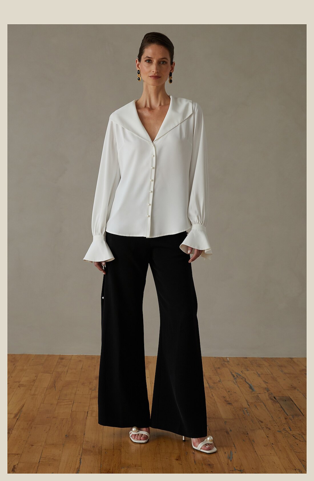Valora blouse, full silhouette, colour
