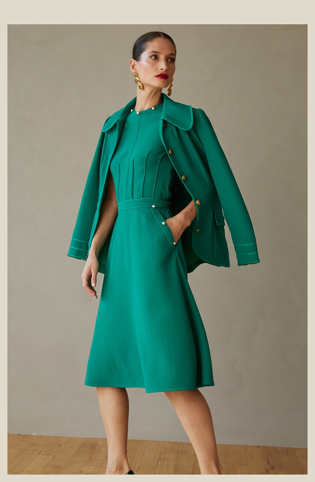 Waris jacket, full silhouette, colour
